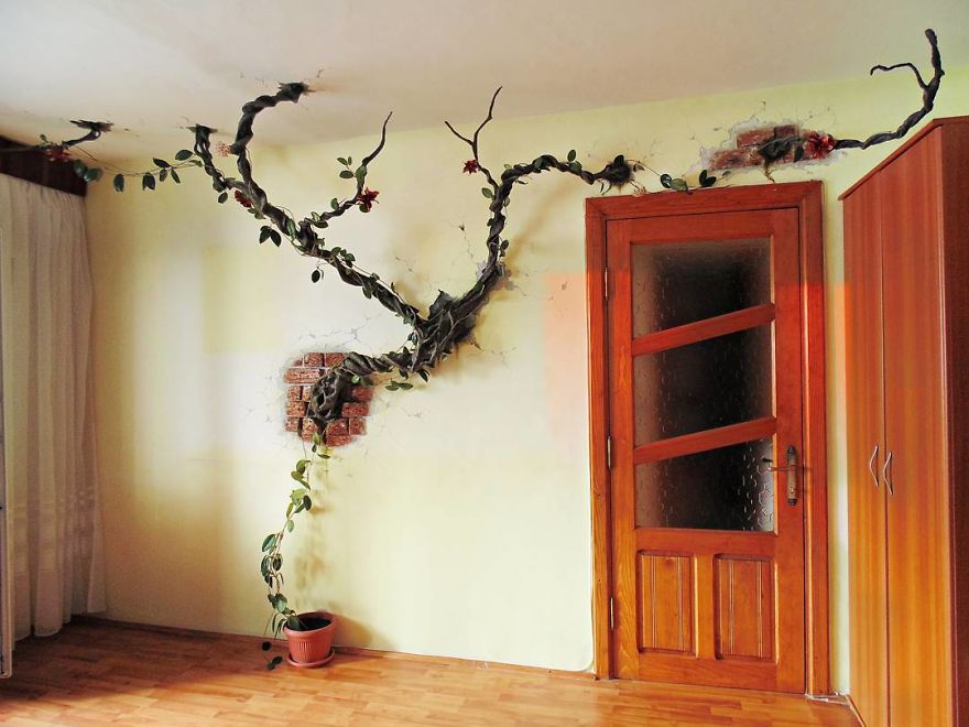 artist-plants-trees-in-peoples-homes-57d6610d14dbe__8801